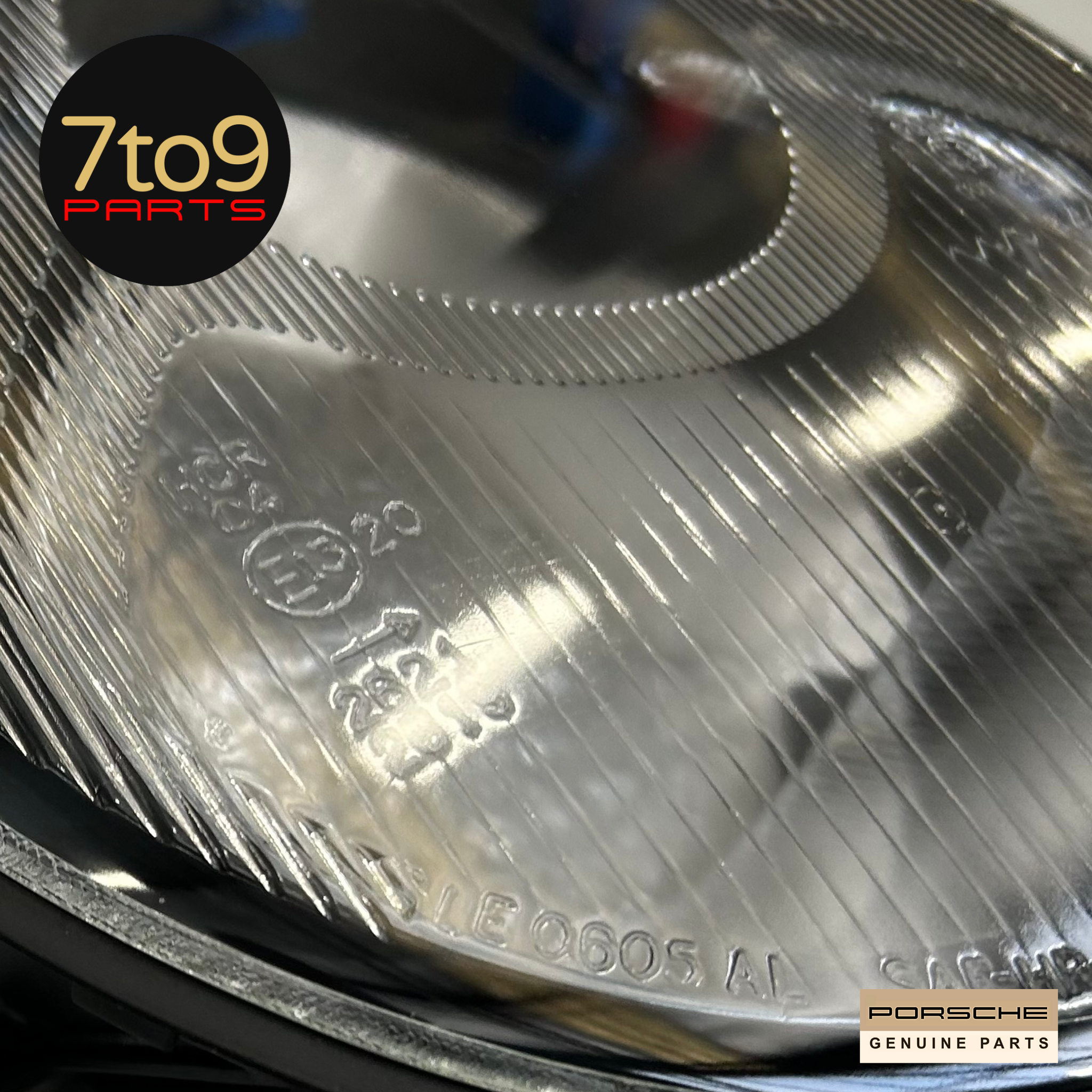 Porsche 993 Genuine Headlight Lens Pair - New In Box - 993 631 901 00 / 902 00