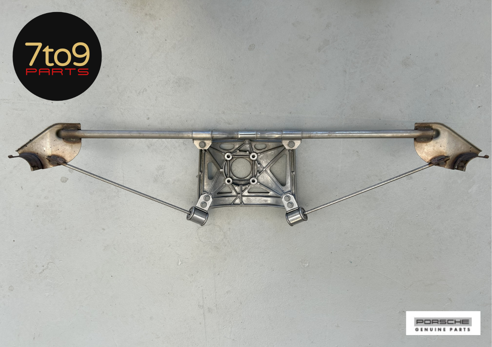 Porsche Boxster Cayman S 981 Rear Exhaust Silencer Support Bracket -981 111 128 05