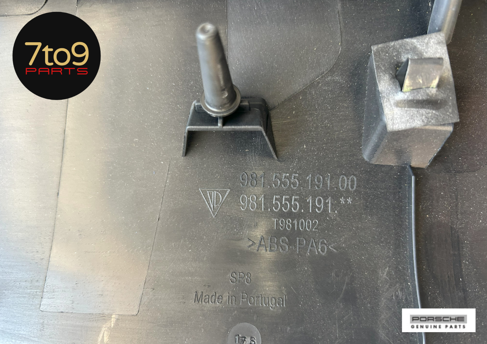 Porsche Cayman 981 Trim Panel for Rear Engine Hatch - 981 555 191 00