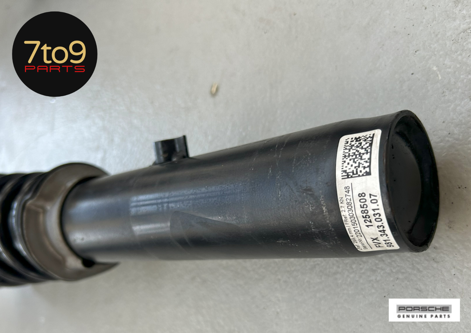 Porsche Boxster Cayman S 981 Rear Suspension Shock Struts Pair - 981 343 031 07