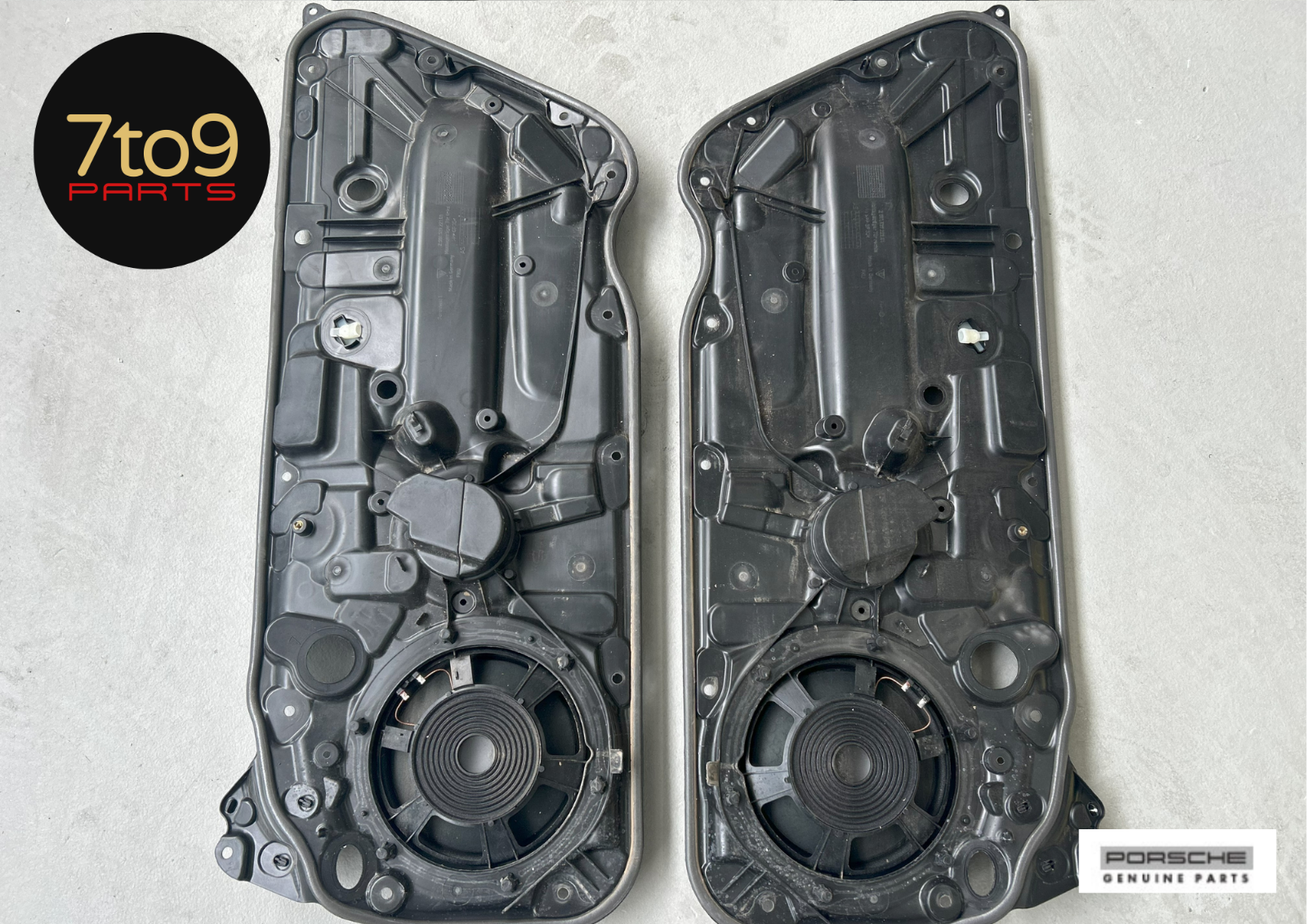 Porsche Cayman S 981 Door Internal Assembly Frames Pair  - 991 537 221